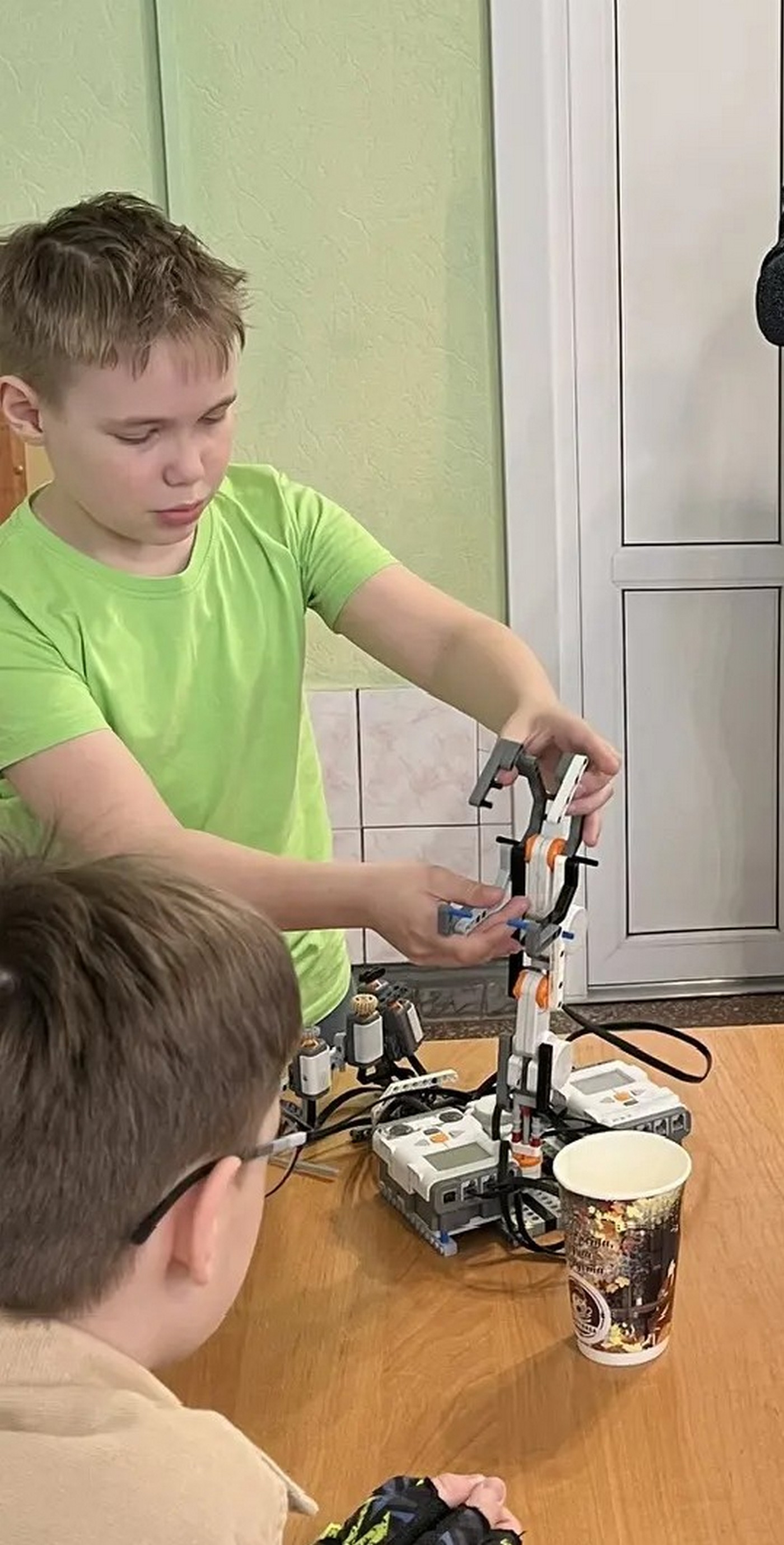 «Лестница в будущее»